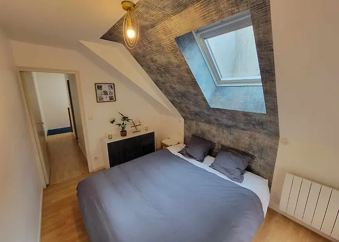 Dormez Flottant Lit A Eau La Pause Longueenne Villa Longué